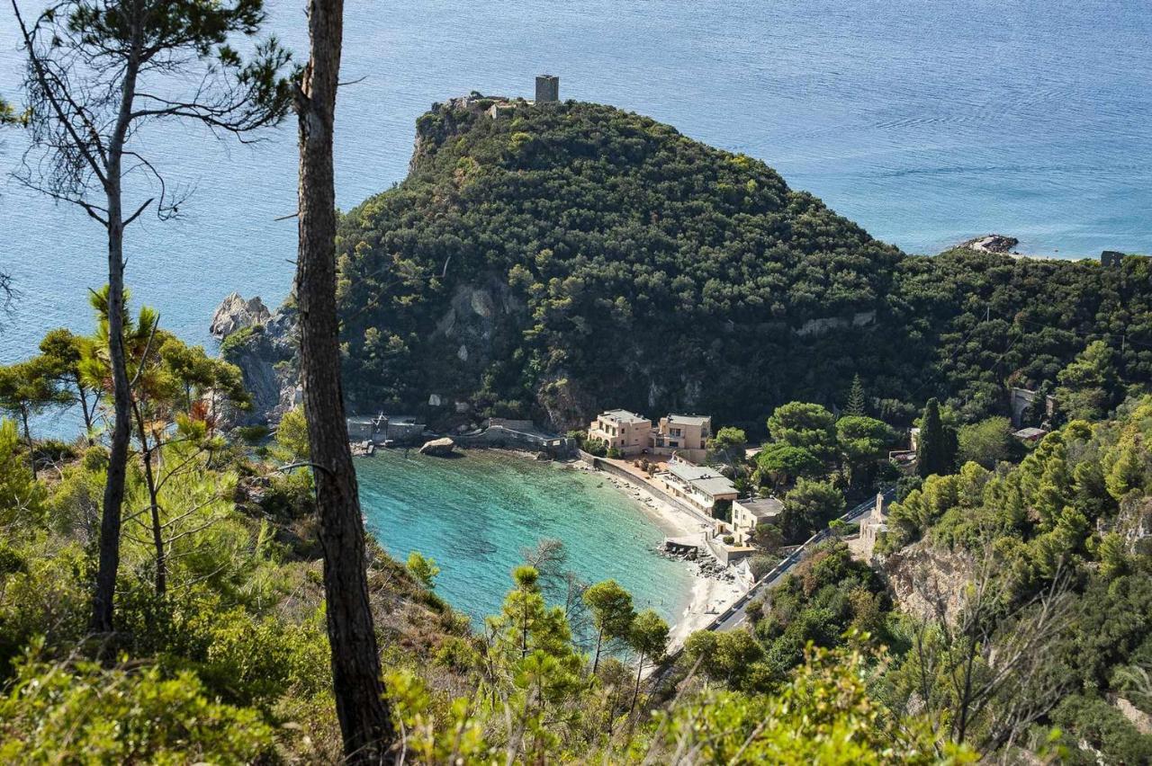 Le Torri Riviera Holiday ألبينغا المظهر الخارجي الصورة